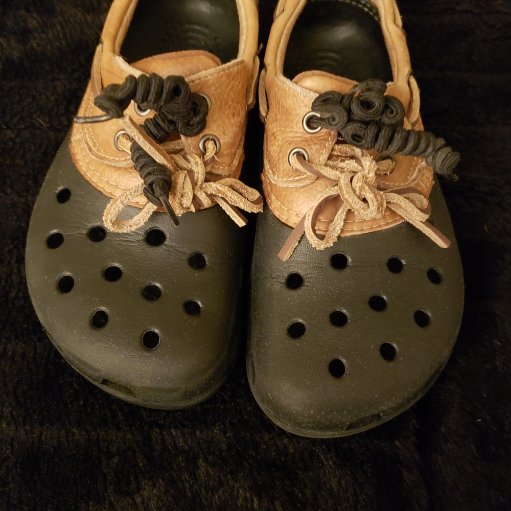 islander crocs women's